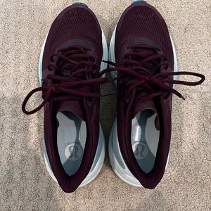Lululemon Blissfeel running shoe